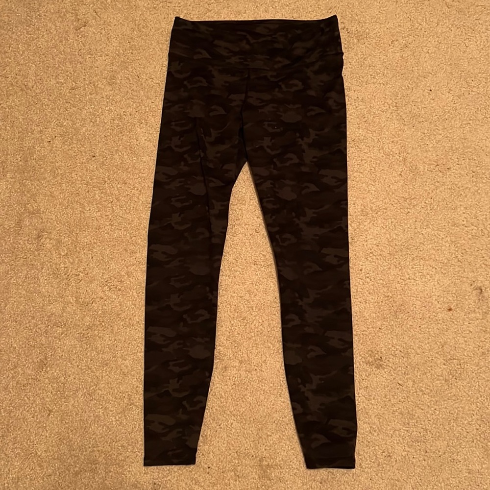 Size medium leggings